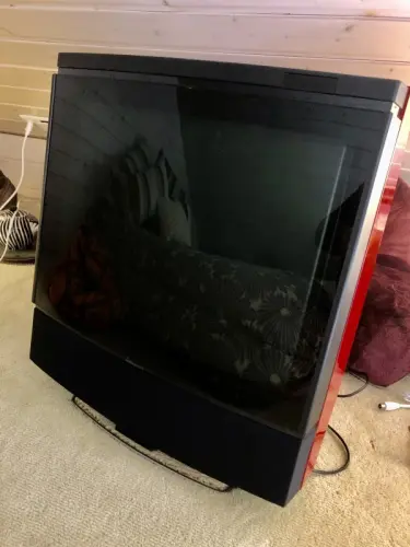 Bang & Olufsen BeoVision MX 4000 rouge à Saint-Prex