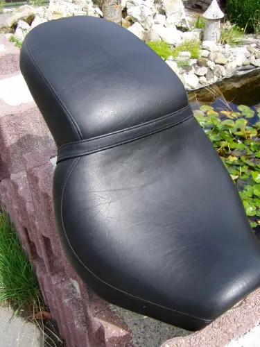 Selles confort pour Kawasaki VN 900 à Villars-le-Terroir