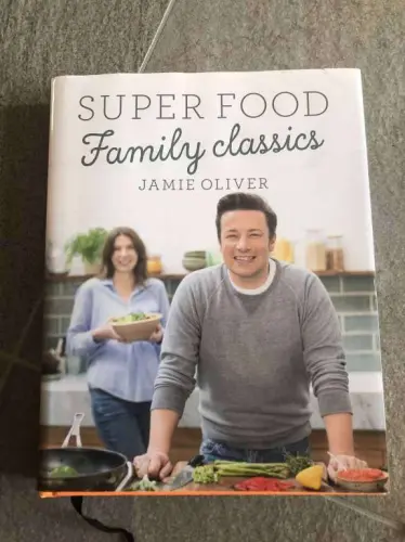 Super food Family classics - Jamie Oliver penguin à Nyon