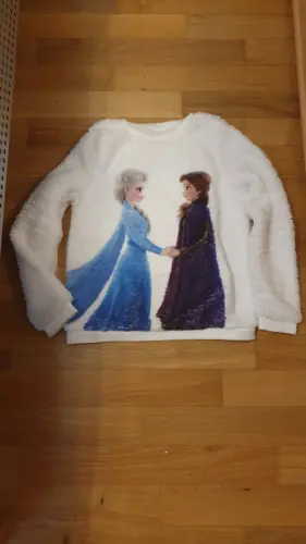 Pull Blanc la reine de neige T140 10ans 8.- à Renens