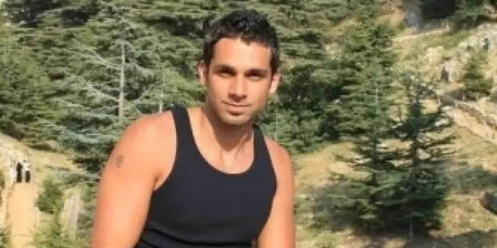 Je suis un jeune mec gay qui cherche une