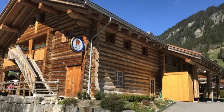 Employé pour le service