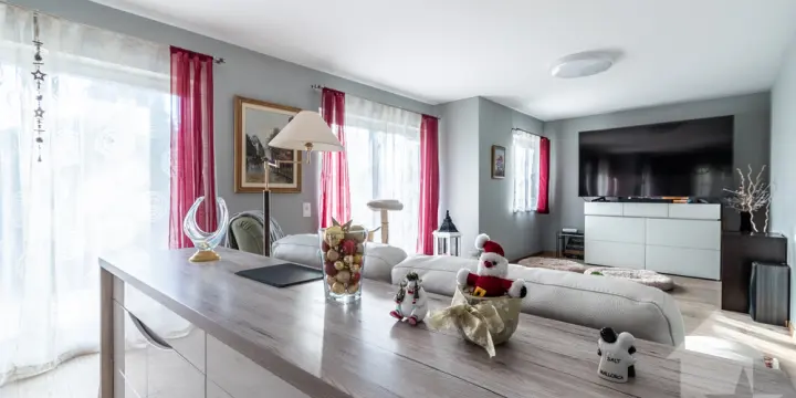 Spacieux chalet dans les hauteurs d'Ollon