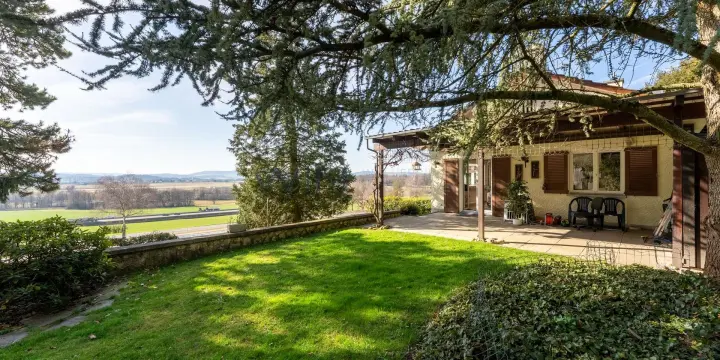 Reserviert - Raumwunder mit Gartenidylle & Einliegerwohnung