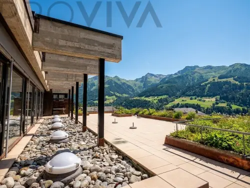 Renoviertes Studio mit Hallenbad, Sauna & Tennisplatz
