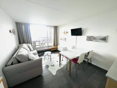 À LOUER - Appartement fonctionnel et lumineux avec balcon à Anzère à Anzère