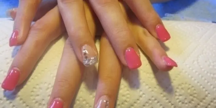 katie ongles styliste ongulaire