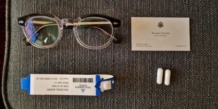 Designated Survivor: Lunettes portées par Kiefer Sutherland dans la série Designated Survivor