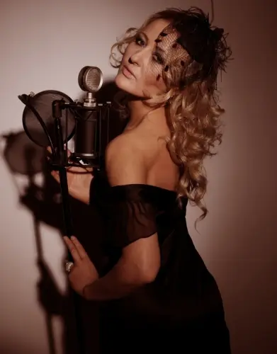 Chanteuse cherche groupe de musiciens