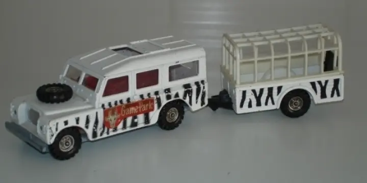 CORGI Set No 31 Land Rover 109WD Game Park avec remorque