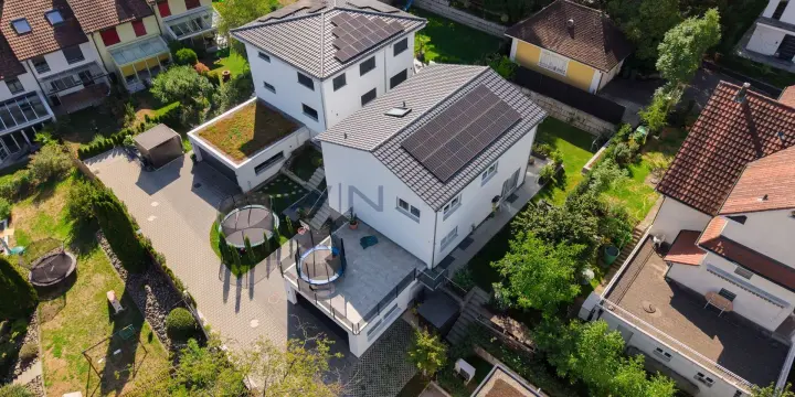 Schmuck-Stück mit Loft Akzent