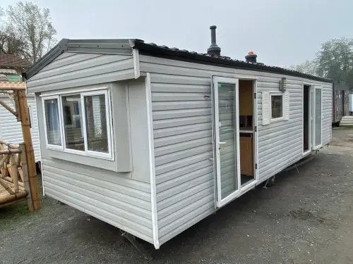 Maison en Conteneur Cosalt 9 × 3 m – 2 Chambres – Salon Panoramique à Lausanne