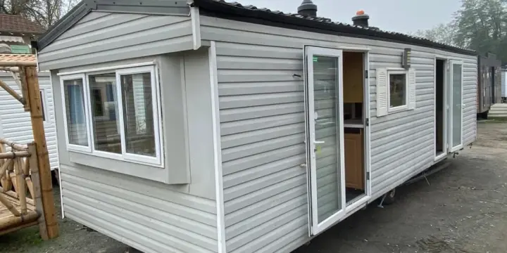 Maison en Conteneur Cosalt 9 × 3 m – 2 Chambres – Salon Panoramique