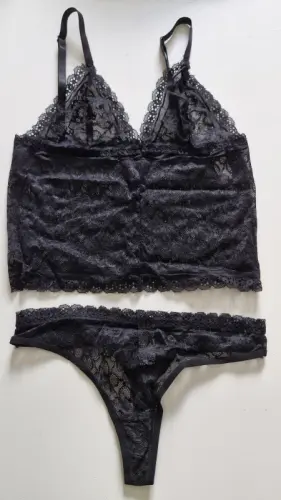 GRATUIT - Ensemble lingerie dentelle noire à Vallorbe