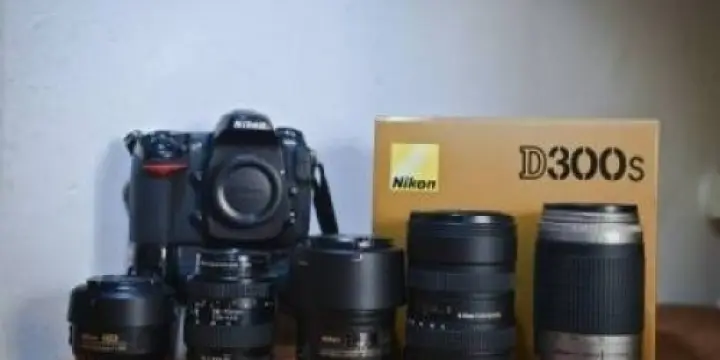 Nikon D300s + 5 Objectif Nikon-Sigma