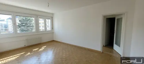 Bel appartement rénové de 3 pièces aux Eaux-Vives