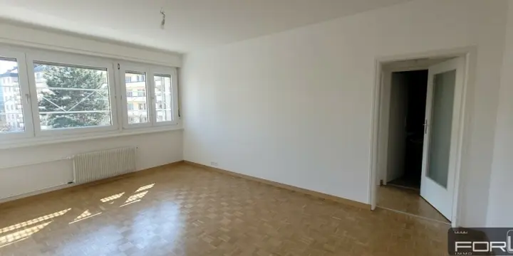 Bel appartement rénové de 3 pièces aux Eaux-Vives