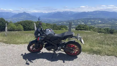 Yamaha MT125 à CAROUGE