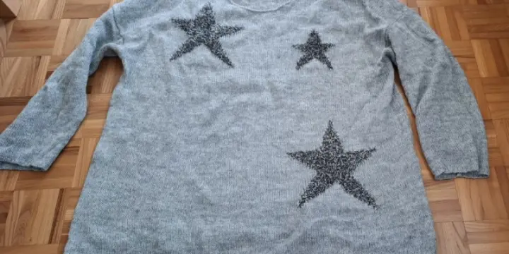 Pull Canda gris neuf avec étoiles Neuf