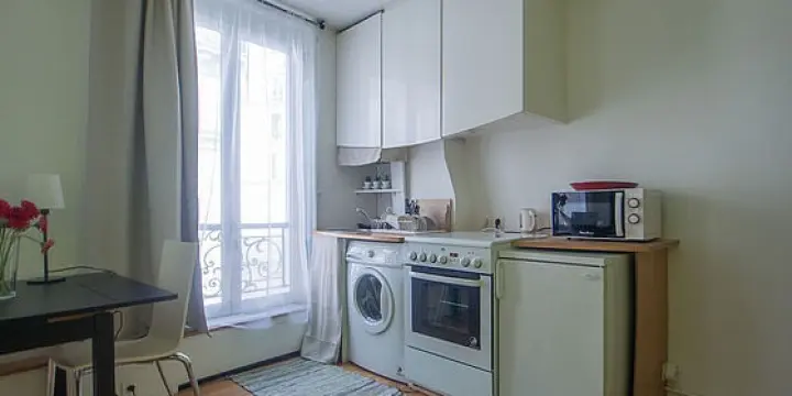 Charmant studio meublé