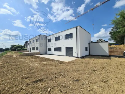 Villa mitoyenne de 5.5 pièces sur 155 m² à Alle