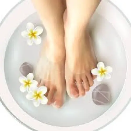 Pedicure simple et massage si souhaité à Genève
