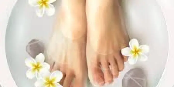 Pedicure simple et massage si souhaité