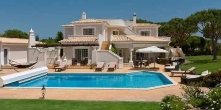 Villa 4 chambres Faro Portugal Réf:J6405