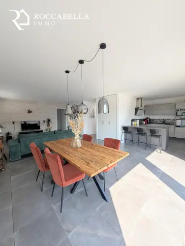 Baisse de prix pour ce superbe 4 pces ! Terrasse panoramique !