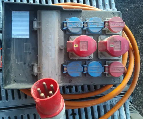 Tableau électrique à Sâles