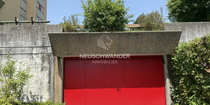 À vendre place de parc dans un parking souterrain à Delémont