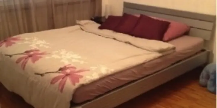 lit 140 cm + sommier à latte + matelas