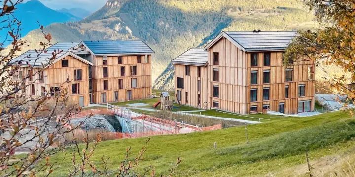 Familienfreundlich mit allen Annehmlichkeiten im Grünen