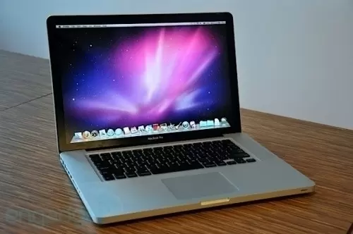 Apple MacBook Pro Core i5 17inch
