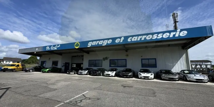 Garage et carrosserie à Fahy avec station de lavage