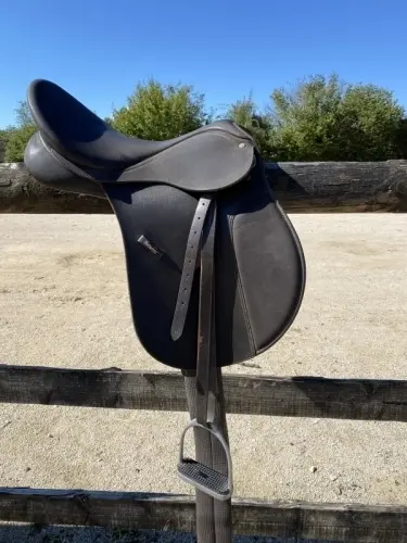 selle Wintec à Curtilles