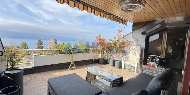Une adresse privilégiée à Montreux ! 4,5 pièces vue lac avec balcon