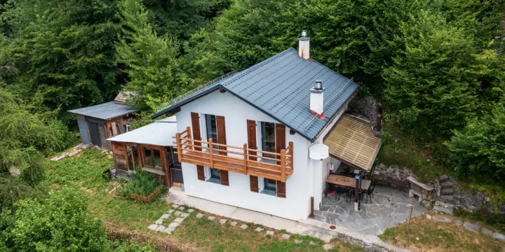 Magnifique chalet rénové sur une parcelle de 3'932 m2