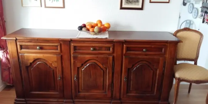 Buffet rustique