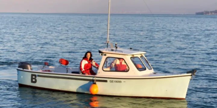 Bateau pêche-promenade - modèle unique