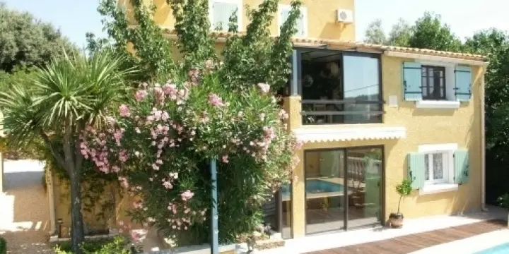 Villa de standing sud de la France