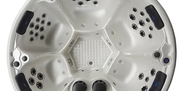 Spa jacuzzi 6 places Balboa - CALIOS- neuf