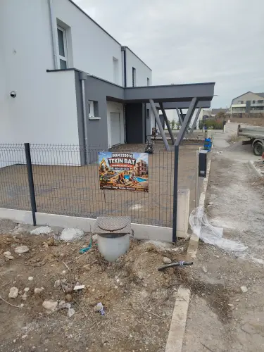 Tekin Bat Piscines, murs de jardin, pavés, rénovation de murs, garages, travaux de maison et de jard à Mulhouse