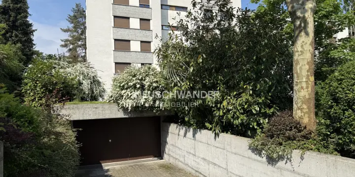 À vendre dans un parking souterrain 1 place de parc à Delémont