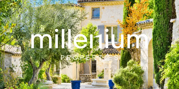 Authentique mas provençal revisité avec élégance près d'Uzès