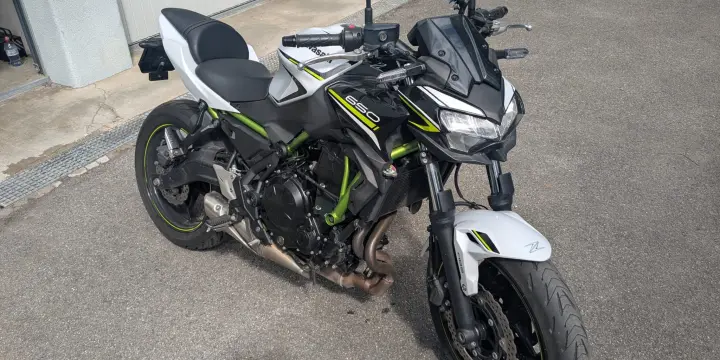 Kawazaki Z650 2020 - 20.000Km parfait état