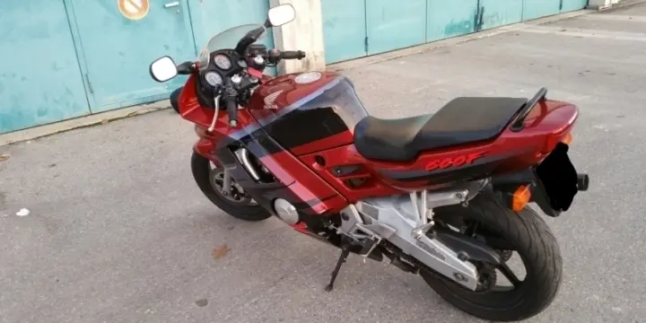 Honda CBR 600 super état expertisé 11.2017