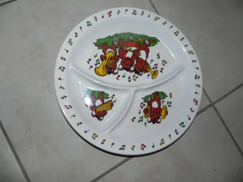 A vendre assiette avec séparation pour enfant neuve à Yverdon