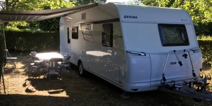 Caravane 6 place a louer