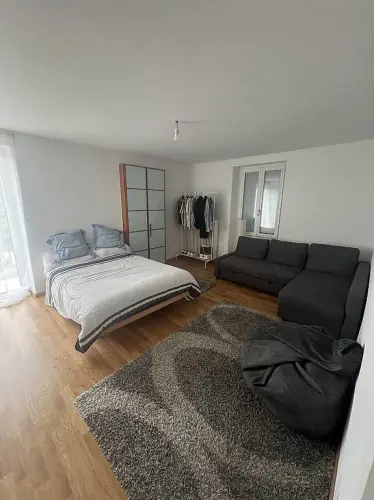 Chambre dans un appartement partagé / Room in a shared flat à Echandens